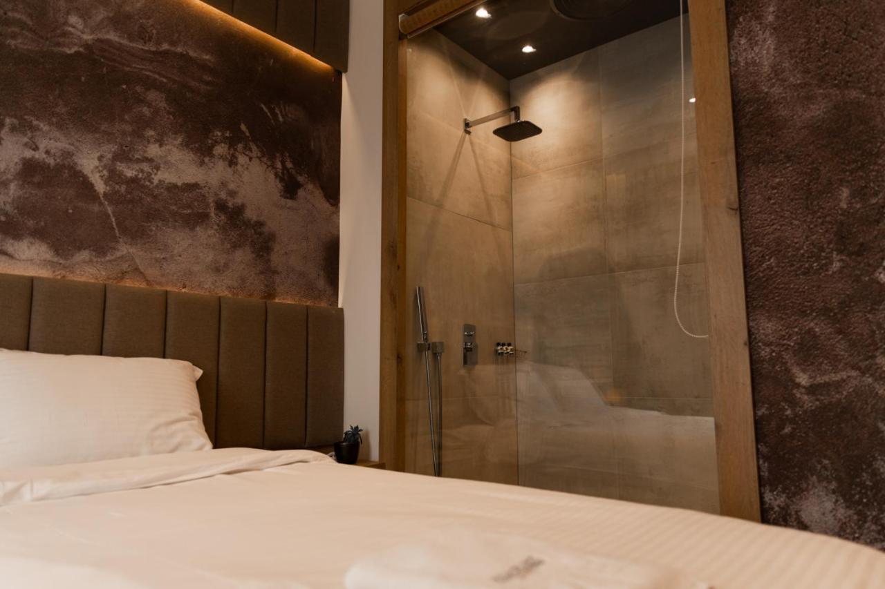 Roadside Hotel Lipjan ภายนอก รูปภาพ