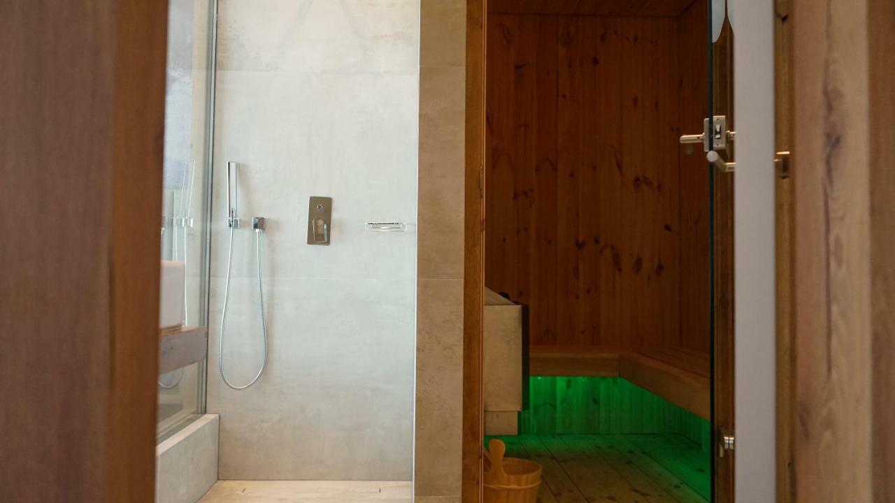 Roadside Hotel Lipjan ภายนอก รูปภาพ